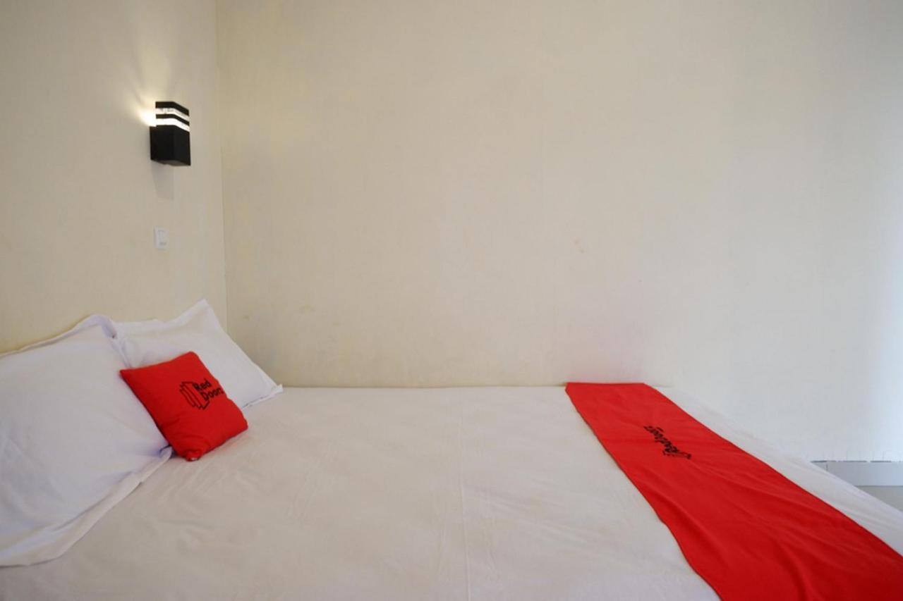 Reddoorz Near Candi Cetho Karanganyar Karanganyar  エクステリア 写真